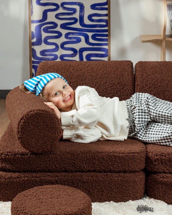 Kanapa modułowa Warm Hazel w aranżacji pokoju dziecięcego | Millushop