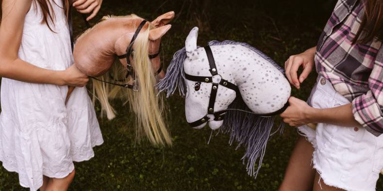 Hobby Horse - Koń na kiju hobbystyczny z otwartą buzią Spirit - by Astrup N2025